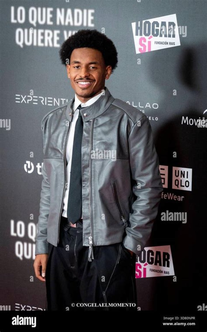 Adam Nourou Wiki, Girlfriend, Age, Height, Parents & Facts