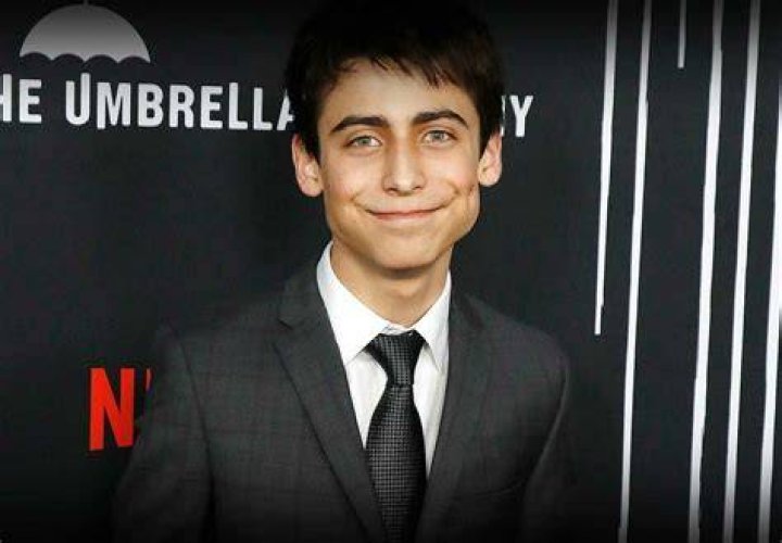 Aidan Gallagher Biography - Facts, Childhood, Family Life & Achievements of Actor
