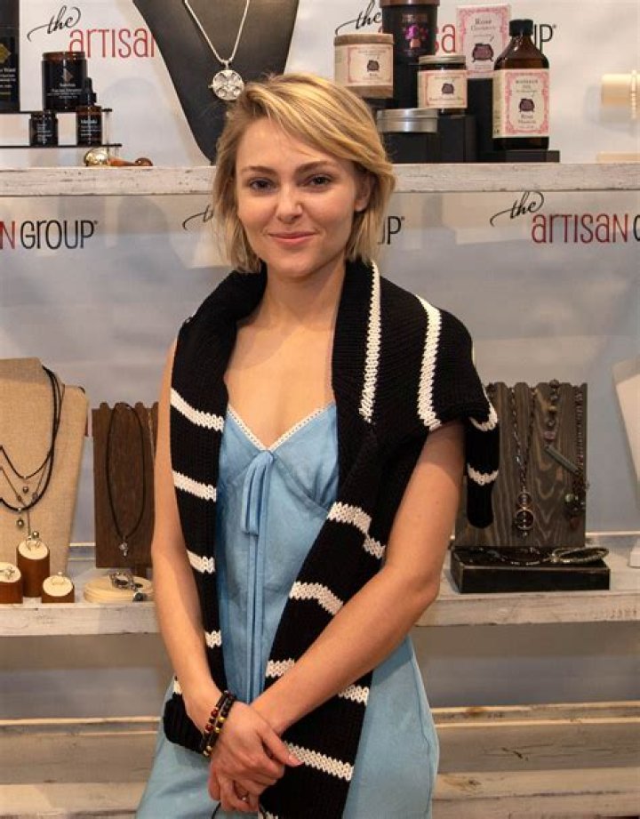 AnnaSophia Robb Body Measurements Height Weight Bra Size Shoe Vital Stats Facts