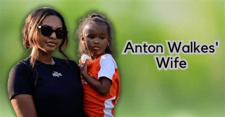 Anton Walkes Age, Bio, Wife; Girlfriend, Children, Family