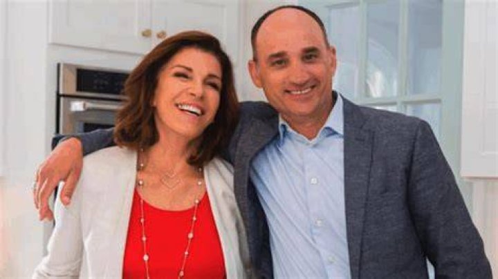 Are Hilary And David Friends? – Celebrity