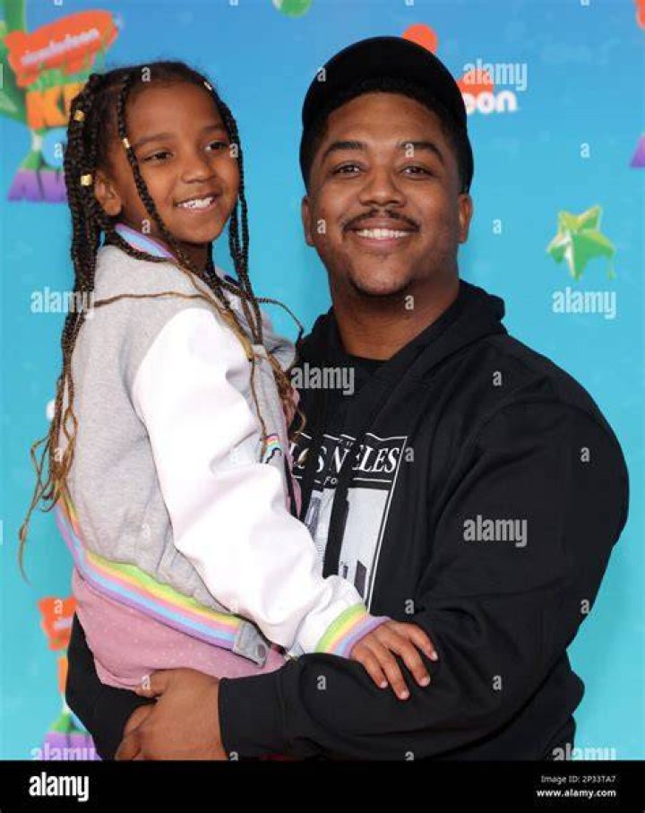 Are Kyle Massey and Chris Massey related? – Celebrity