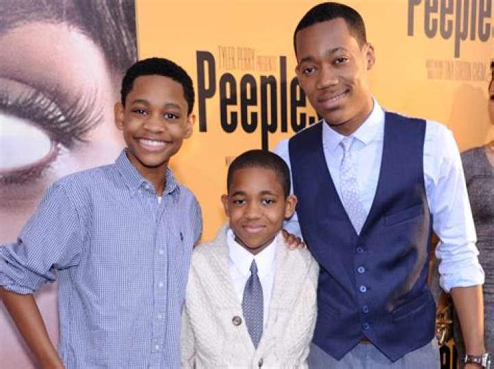 Are Lee Williams and Melvin Williams Brothers? – Celebrity