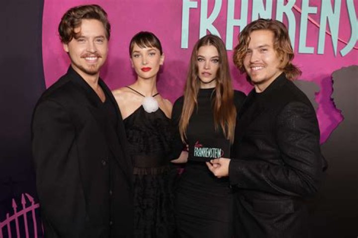 Ari Fournier Wiki, Age, Cole Sprouse, Height, Parents, Net Worth & More