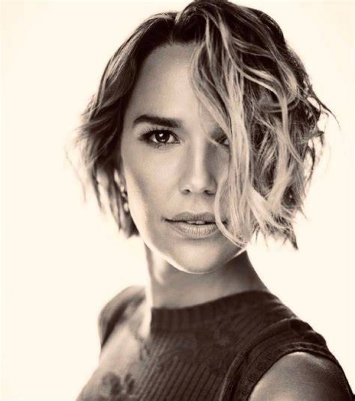 Arielle Kebbel Bra Size, Age, Weight, Height, Measurements