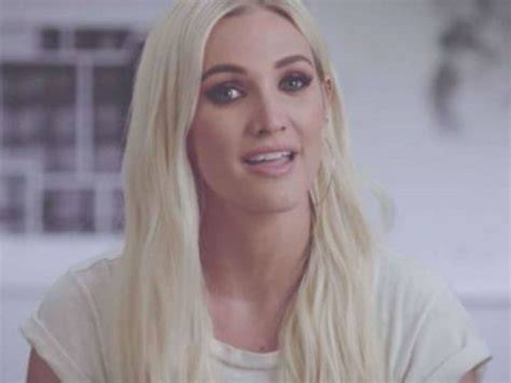 Ashlee Simpson Has Baby Fever After Meeting Jessica Simpson’s Daughter Birdie