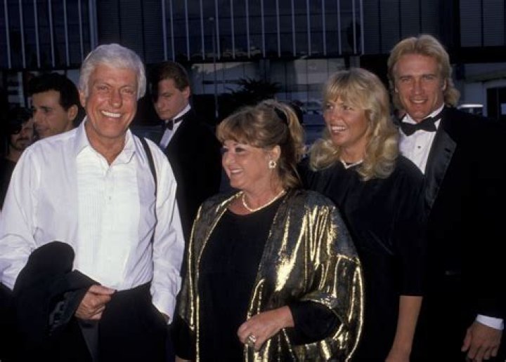 Barry Van Dyke - Bio, Facts, Family Life of Actor