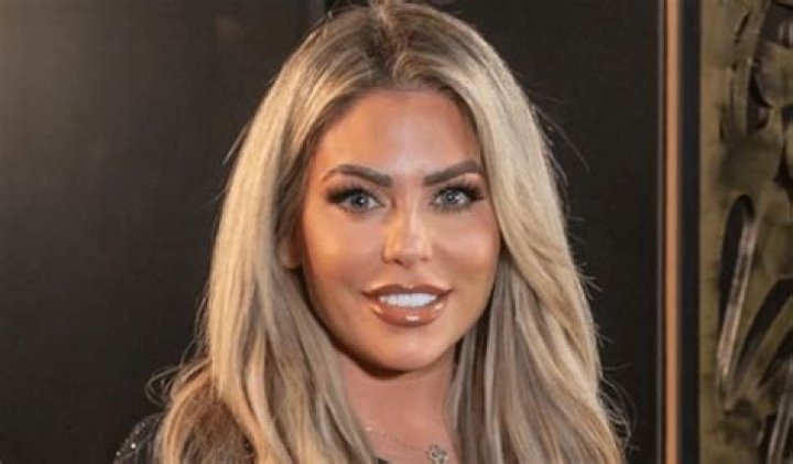 Bianca Gascoigne Shares Swimsuit Photo "Pretty Sure My Birthstone is a Seashell" 
