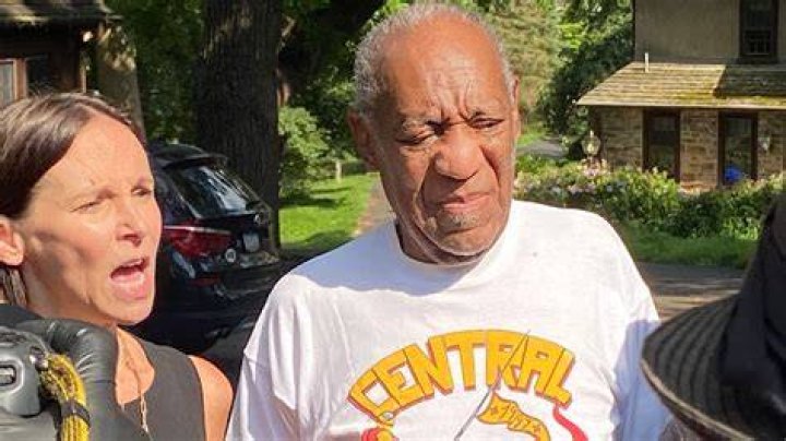 Bill Cosby announces 2023 tour plans, seemingly forgetting his never-ending controversies