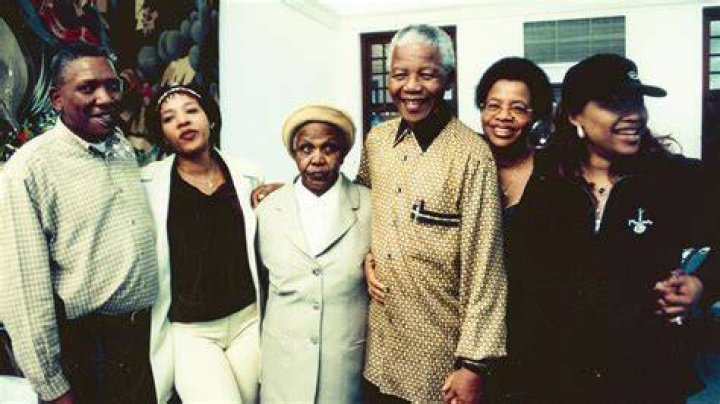 Bobbie Nelson family history; Grandparents, parents, siblings, husband, children, family wealth