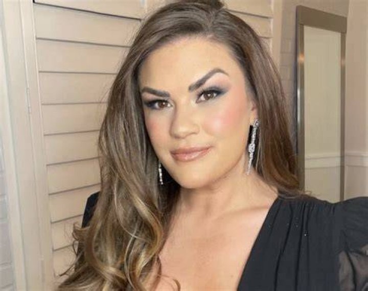 Brittany Cartwright In Workout Gear Is “Getting Focused” With Gym Selfie