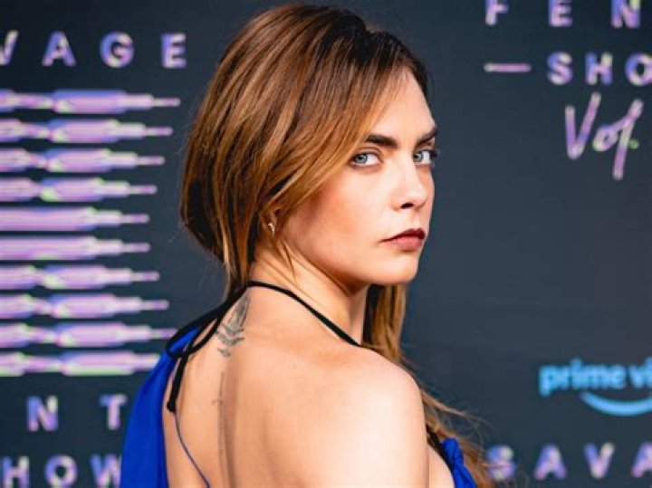 Cara Delevingne in Bathing Suit Shares "Nice View" — Celebwell