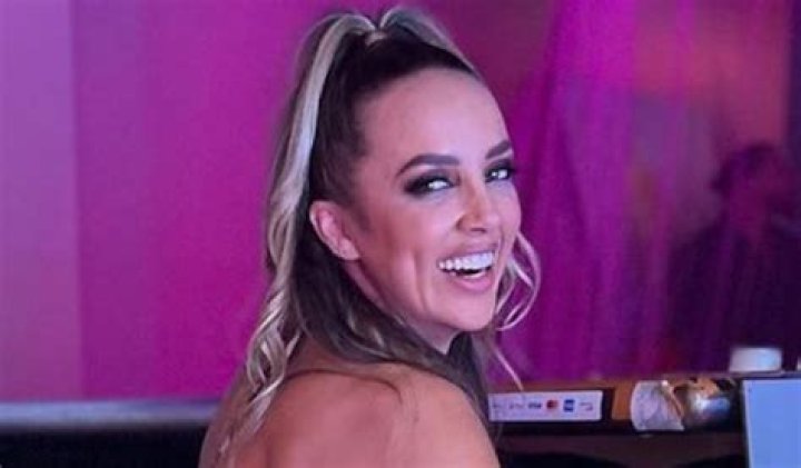 Chelsea Green in Bathing Suit Has a "Happy Sunday" — Celebwell