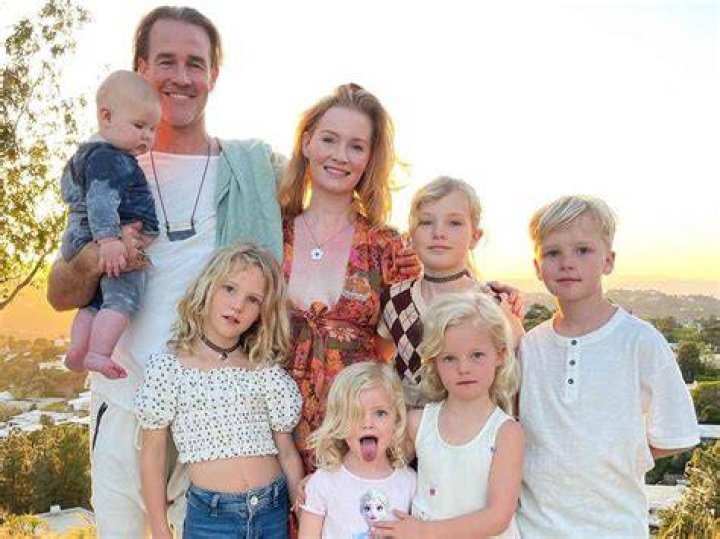 Dawson Knox family, wife, children, parents, siblings