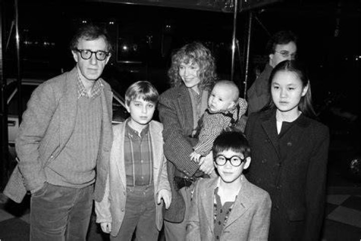 Does Mia Farrow speak Soon-Yi? – Celebrity