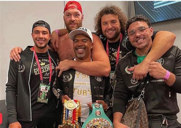 Does Tyson Fury have a sister? Who are Tyson Fury's brothers?