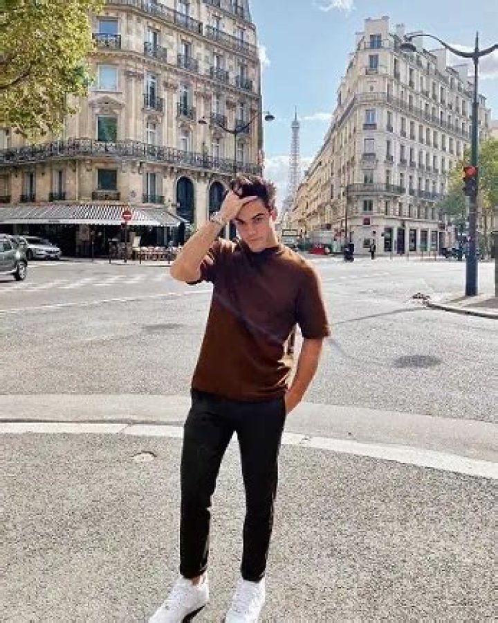 Ethan Dolan [Youtuber] Wiki, Net Worth, Height, Age & More