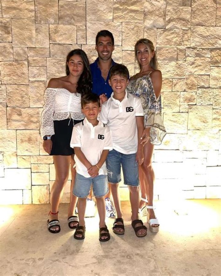 Francis Suarez family, wife, children, parents, siblings