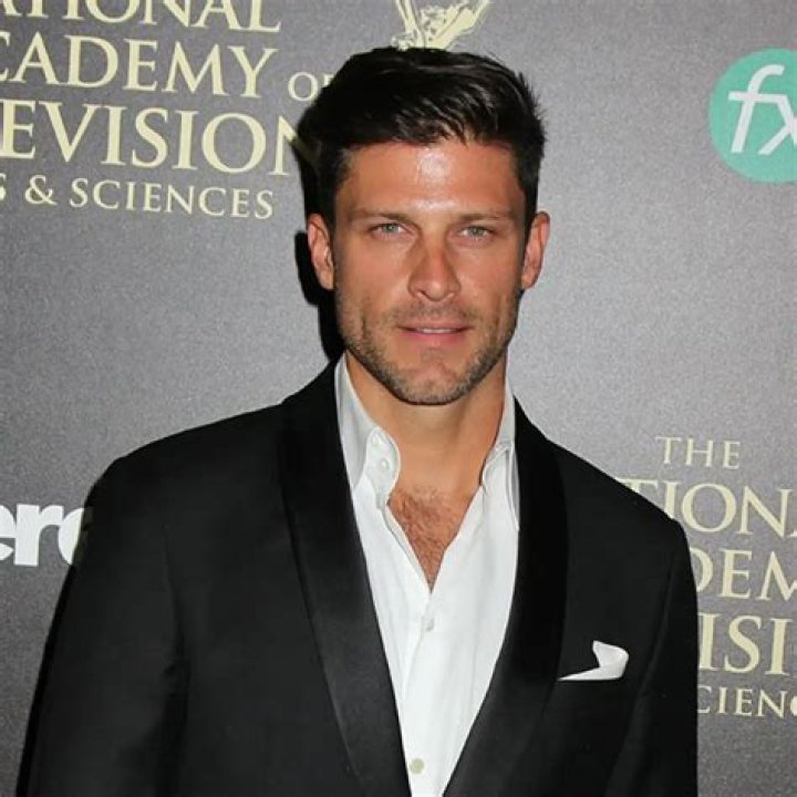 Greg Vaughan Biography - Facts, Childhood, Family Life & Achievements