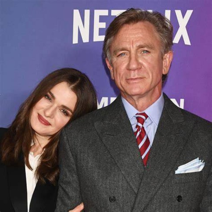 
How Much Money Does Rachel Weisz Make? Latest Income Salary
