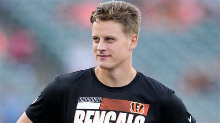 How tall is Joe Burrow?