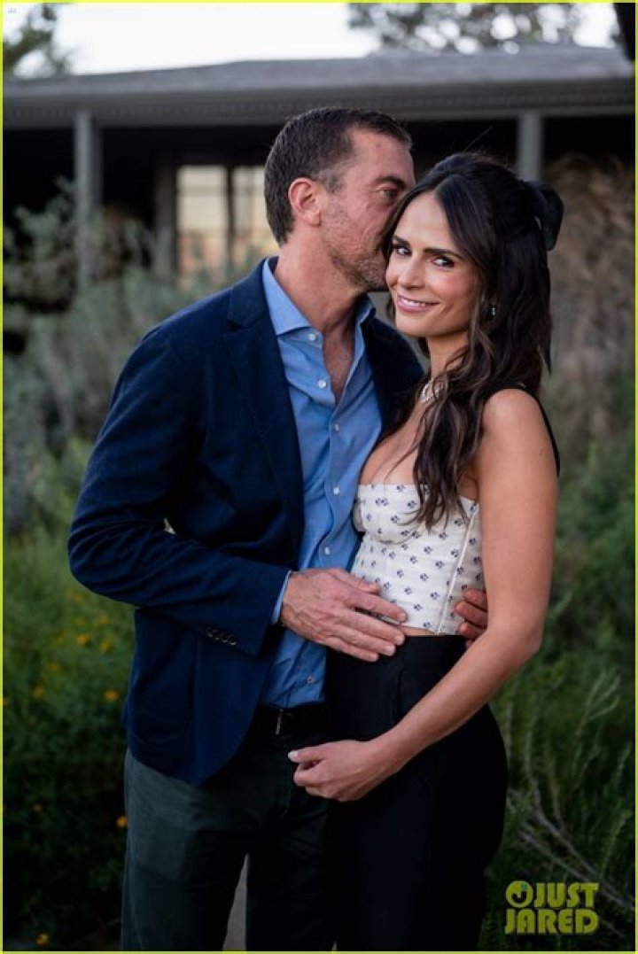 In A Ceremony, Mason Morfit And Jordana Brewster Are Wed