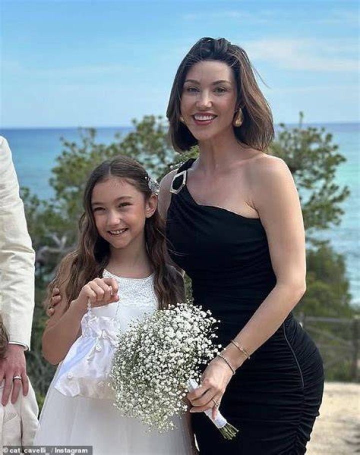 Iris Law, Jude's Daughter, in Bathing Suit Says "Summer Ignited" — Celebwell