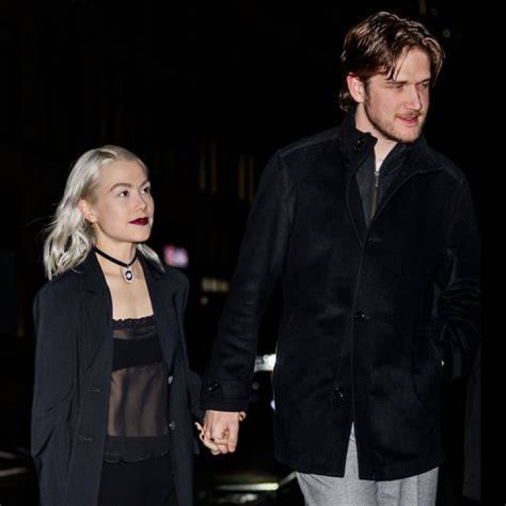 Is Bo Burnham Still Married? – Celebrity