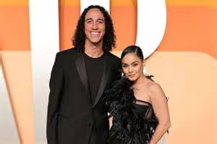Is Vanessa Hudgens married to Austin Butler? Are Austin Butler and Vanessa Hudgens still friends?