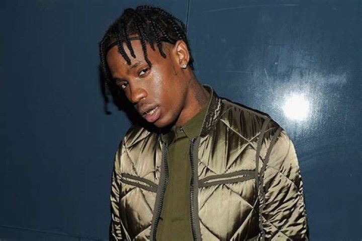Jay-Z Tries To Convince Travis Scott To Back Out Of The Superbowl Half-Time Show