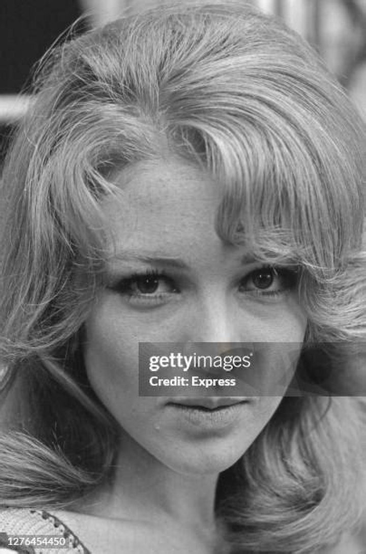 Joanna Pettet Biography - Facts, Childhood, Family Life & Achievements