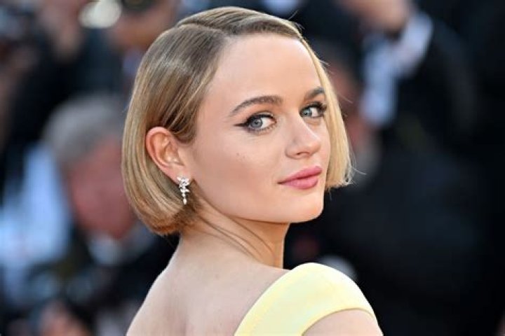 Joey King in Bathing Suit Says "I've Trapped My Thirst" — Celebwell