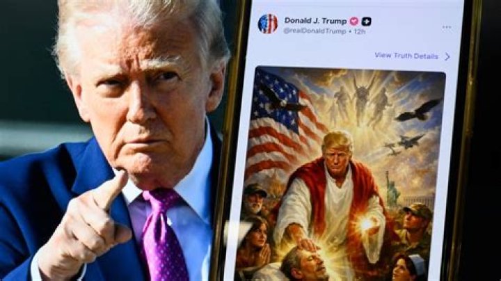 Jon Stewart Slams Donald Trump After He Re-Tweets ‘White Power’ Clip!