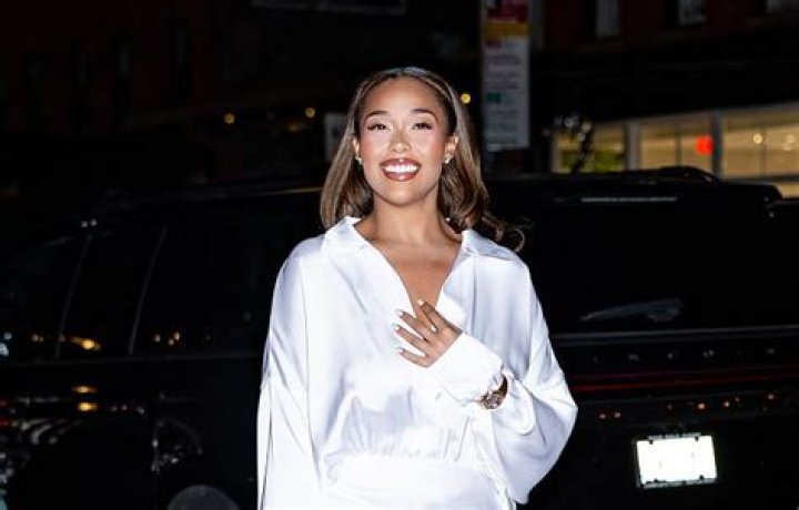 Jordyn Woods Flaunts Her Slimmed Down Figure And Impresses Fans