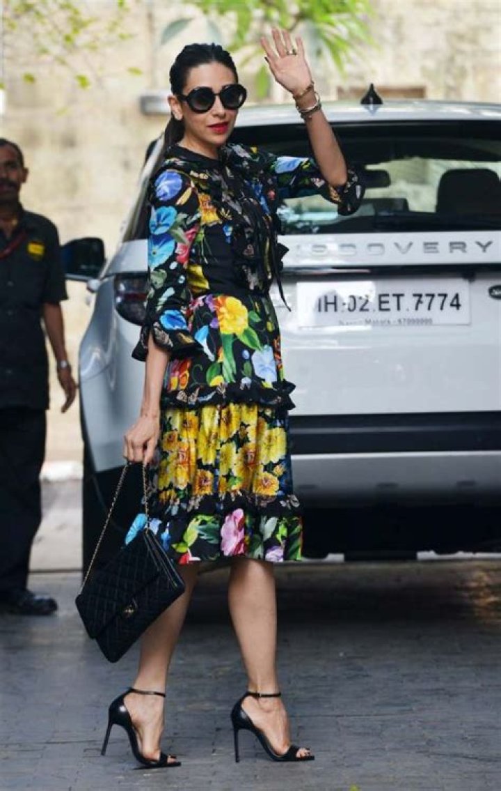 Karisma Kapoor in Bathing Suit Beats the "Monday Blues" — Celebwell