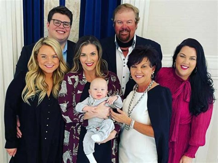Keith Farmer Wife : Meet Beverly Joan and Keith Farmer’s Surviving 2 Children