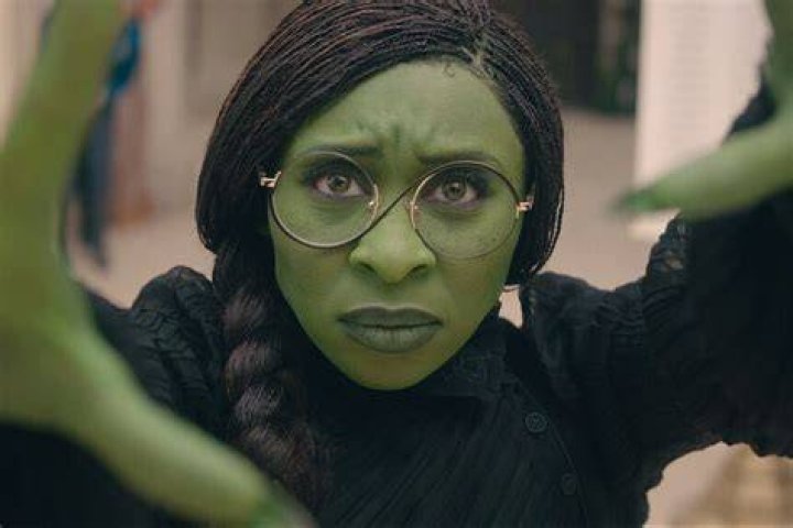 KUWK: Khloe Kardashian Confused But Unbothered By Actress Cynthia Erivo Mocking Her Changing Looks On TikTok! 