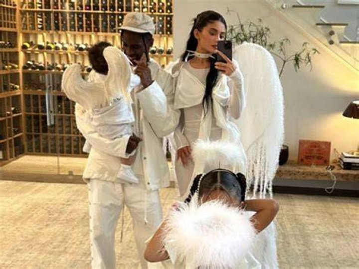 Kylie Jenner Shares A Raunchy Bathroom Selfie With Travis Scott And Announces Plans For Baby Number 2
