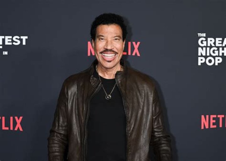 Lionel Richie Biography - Facts, Childhood, Family Life & Achievements