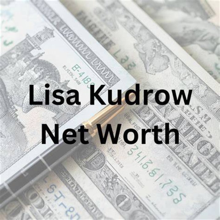 Lisa Kudrow $130 net worth explored