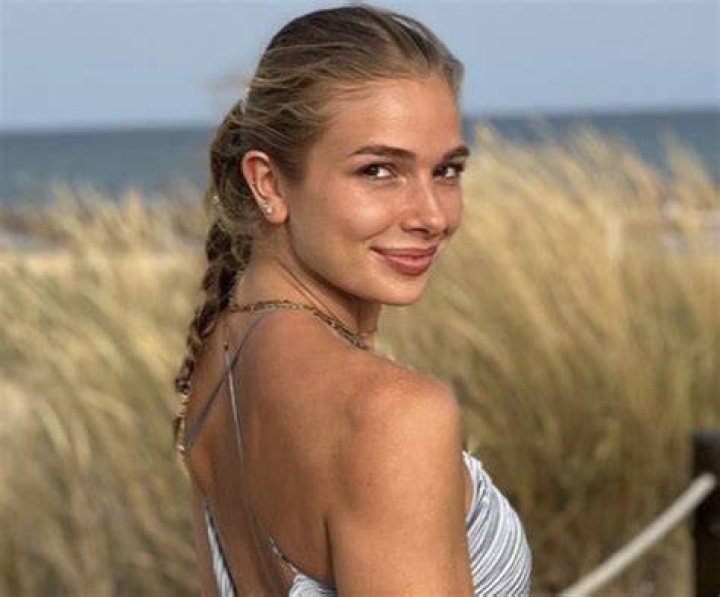 Lola Weippert in Bathing Suit Says "Relax Yourself" — Celebwell