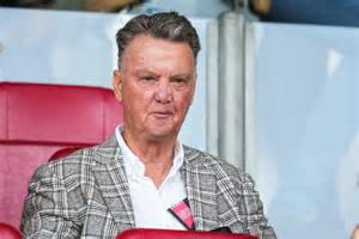 Louis van Gaal salary and net worth
