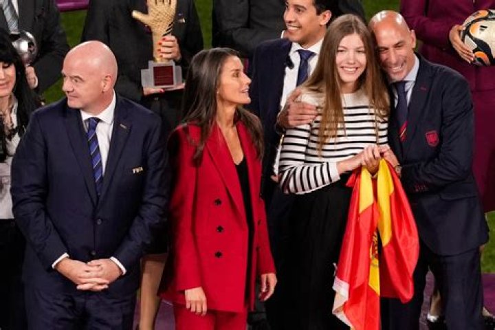 Luis Rubiales family, wife, children, parents, siblings