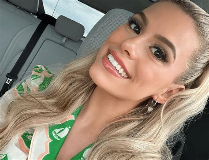 Madisyn Shipman Shares Swimsuit Photo Feeling "Positive" — Celebwell