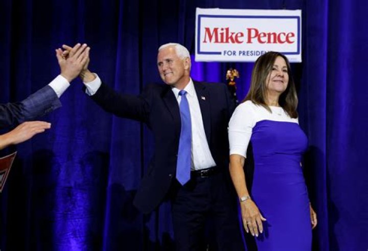 Meet Ann Jane Pence and Edward Pence, parents of Mike Pence