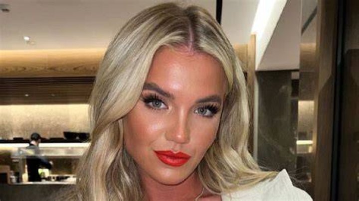 Molly Smith in Bathing Suit is "Not Ready for Summer to be Over" — Celebwell