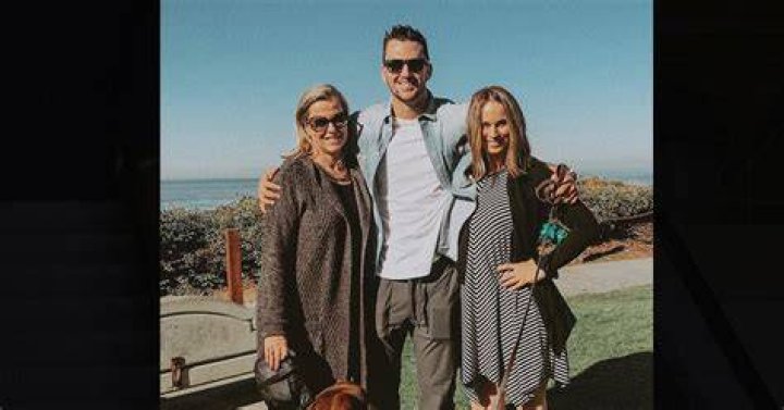 Nic Kerdiles family, wife, children, parents, siblings