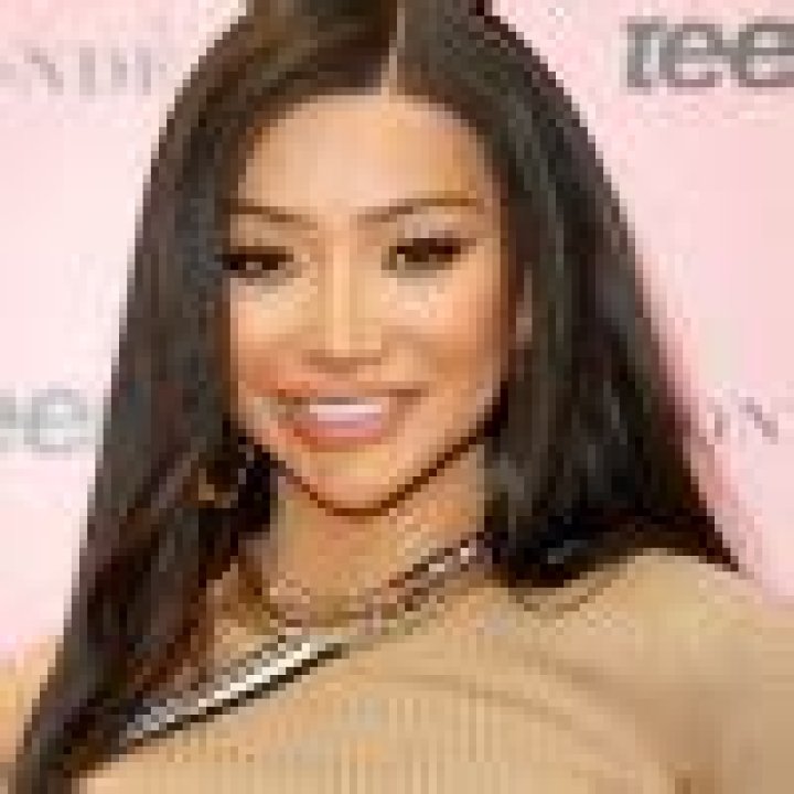Nikita Dragun Body Measurements Height Weight Shoe Size Facts