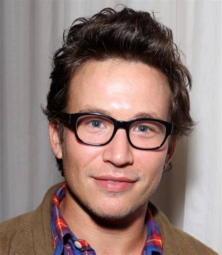 Noah Reid Biography – Facts, Childhood, Family Life, Career