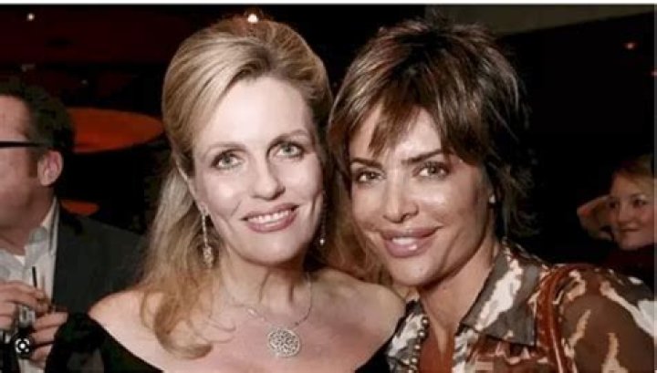 Obituary | Lisa Rinna’s Sister, Laura Rinna Cause of Death , How Did She Die?